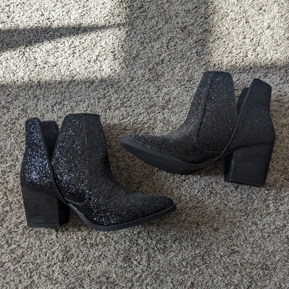 Not Rated Shoes - Not rated black sparkle booties